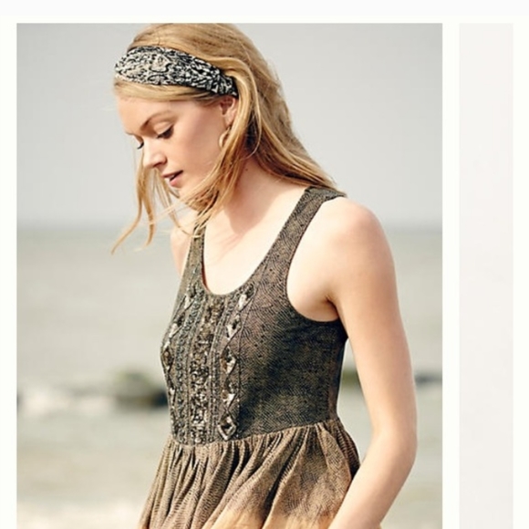 Anthropologie Tops - Anthro Anaphora Swing Peplum Top Akemi & Kin L